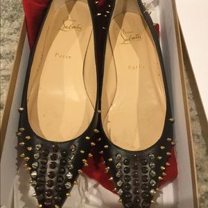 Christian Louboutin goldoflat with spikes 39.5